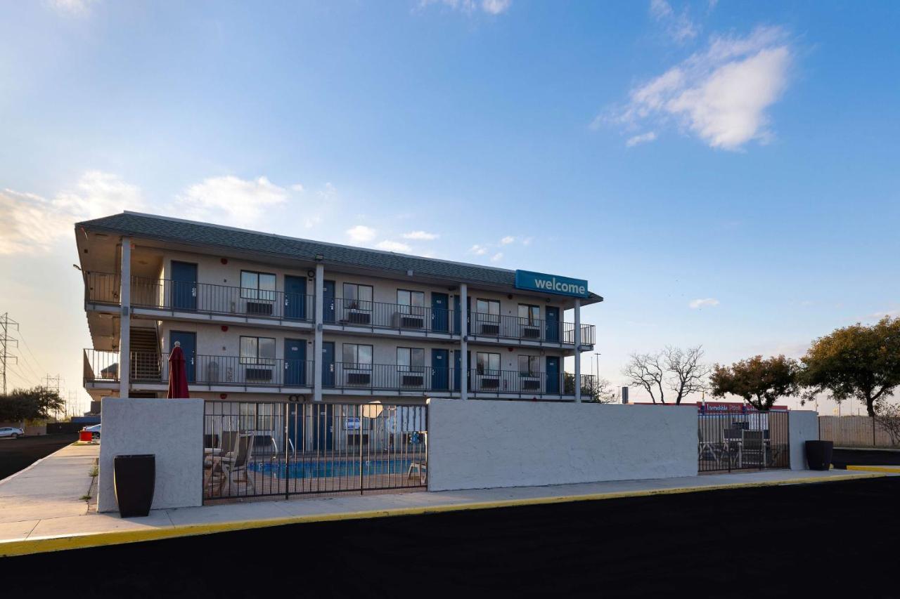 Motel 6-San Antonio, Tx - West Seaworld מראה חיצוני תמונה