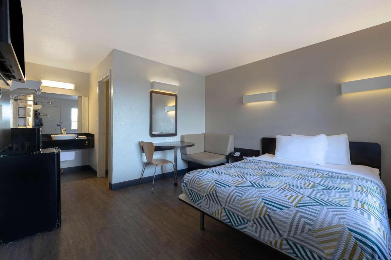 Motel 6-San Antonio, Tx - West Seaworld מראה חיצוני תמונה