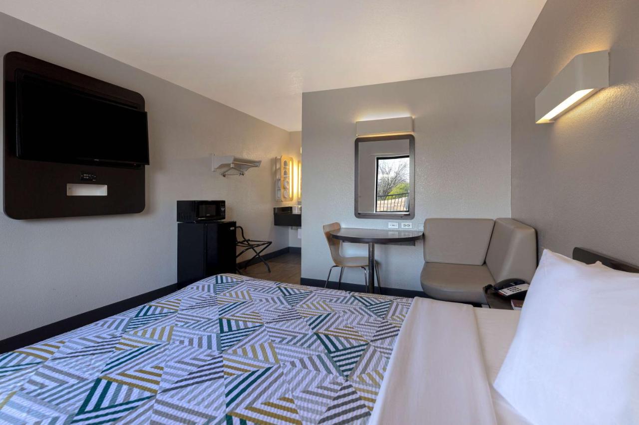 Motel 6-San Antonio, Tx - West Seaworld מראה חיצוני תמונה