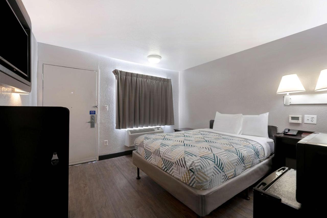 Motel 6-San Antonio, Tx - West Seaworld מראה חיצוני תמונה
