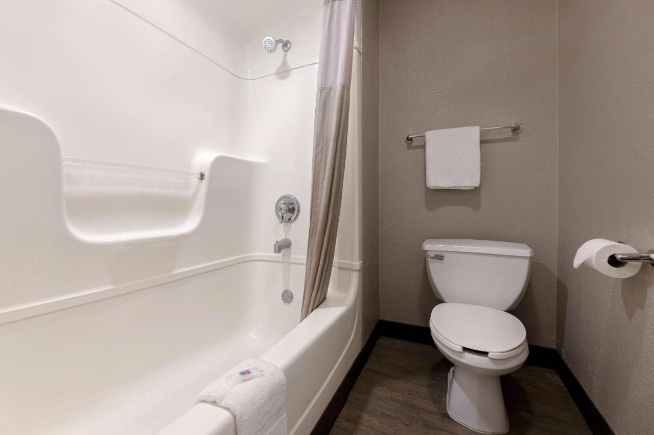 Motel 6-San Antonio, Tx - West Seaworld מראה חיצוני תמונה