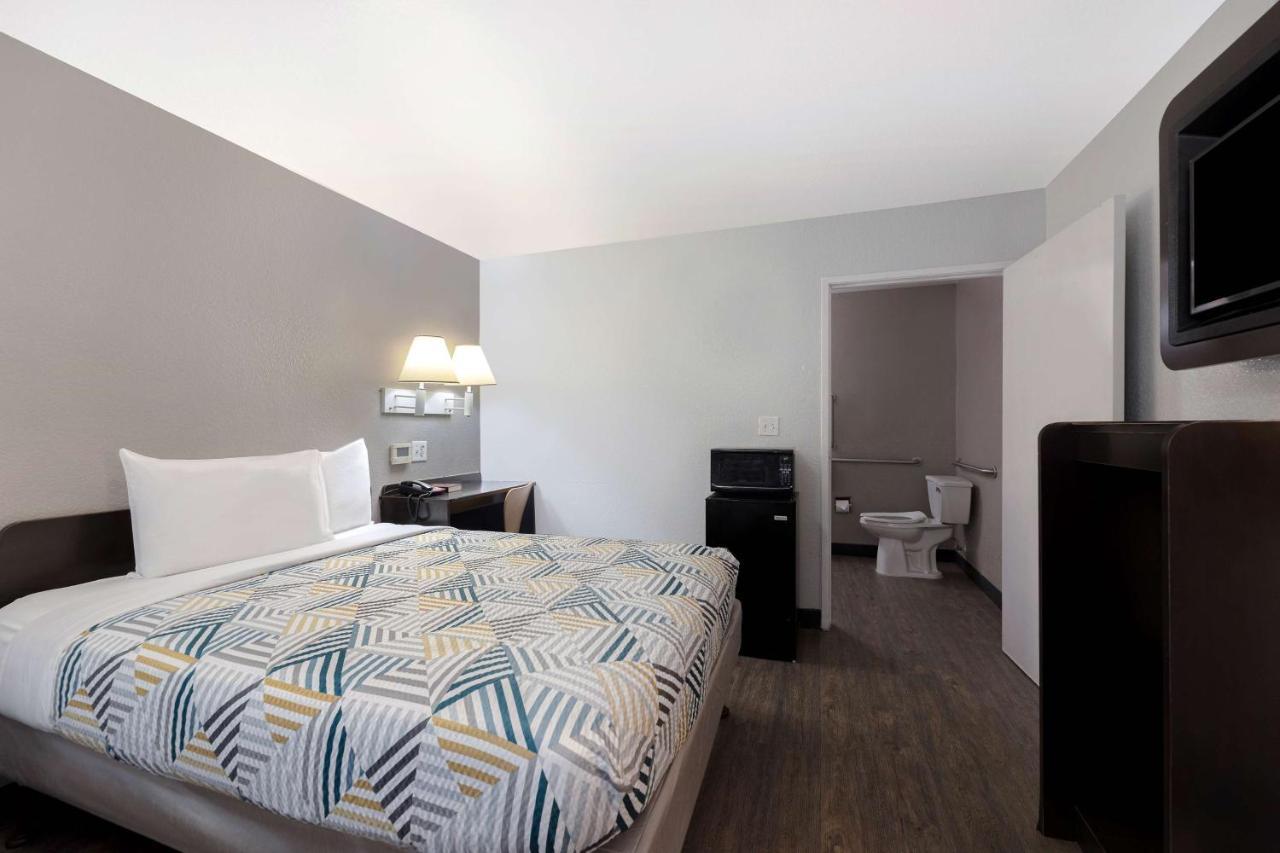 Motel 6-San Antonio, Tx - West Seaworld מראה חיצוני תמונה