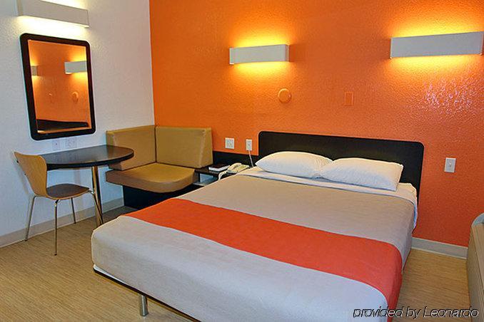Motel 6-San Antonio, Tx - West Seaworld מראה חיצוני תמונה